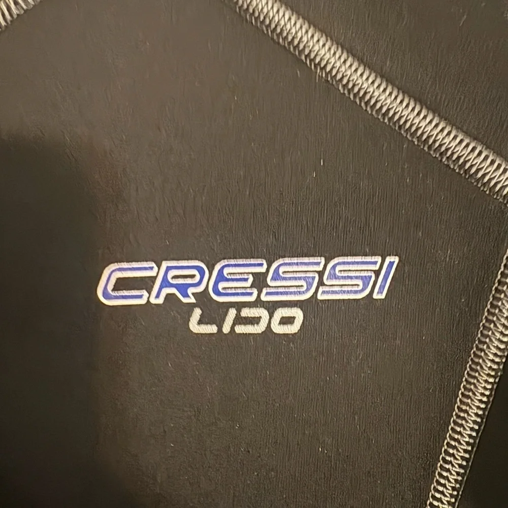 Cressi Lido Short Front Zip Wetsuit 2mm youth  L4   EUC. activewear
